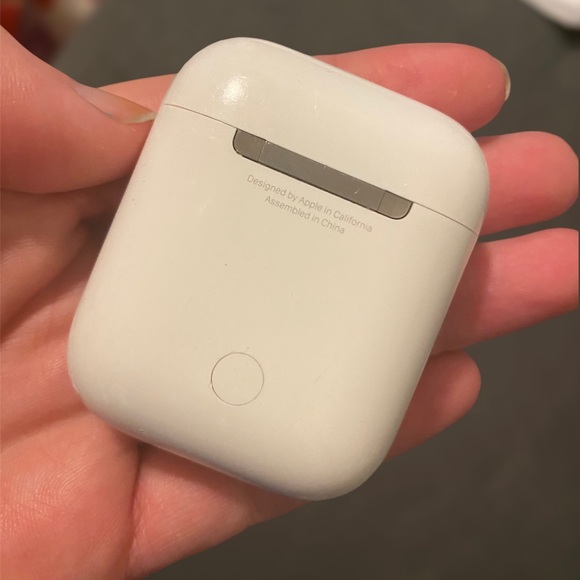 Apple Airpods (2nd Generation) - Picture 5 of 5